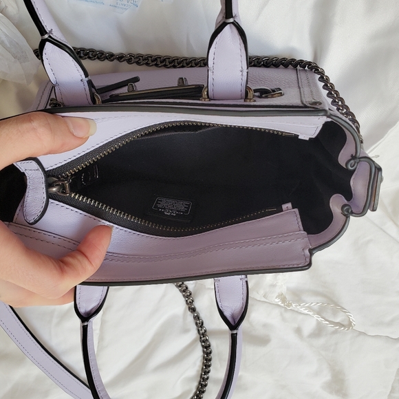 NWT COACH x Arianna Grande Kiti Swagger 20 lilac - Picture 9 of 16